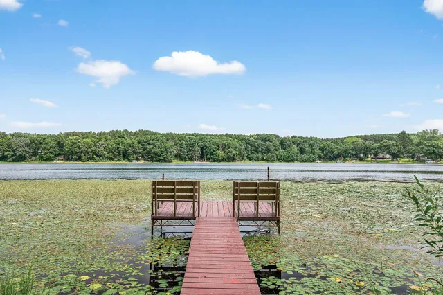 $405,000 | 342 Paulsen Lake Court, Osceola, WI 54020