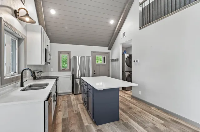 $390,000 | 342 Paulsen Lake Court, Osceola, WI 54020