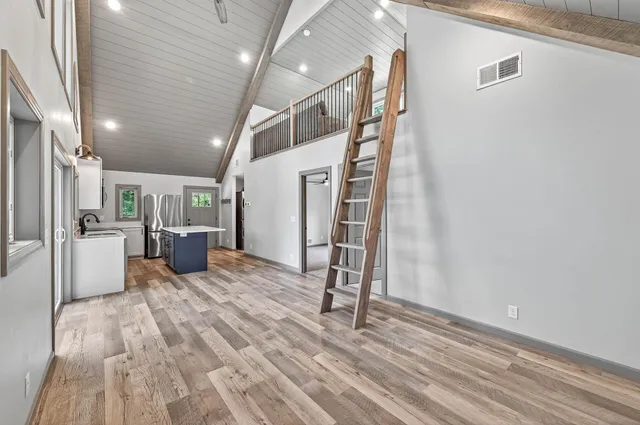 $405,000 | 342 Paulsen Lake Court, Osceola, WI 54020