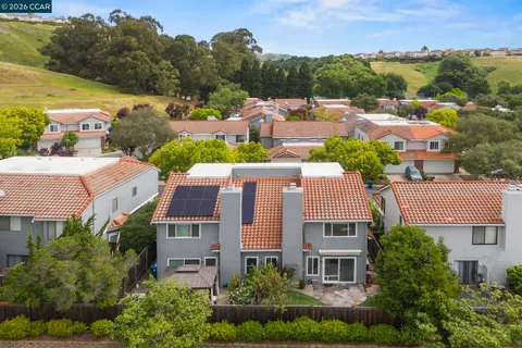 $935,000 | Palomares Hills, Castro Valley, CA 94552