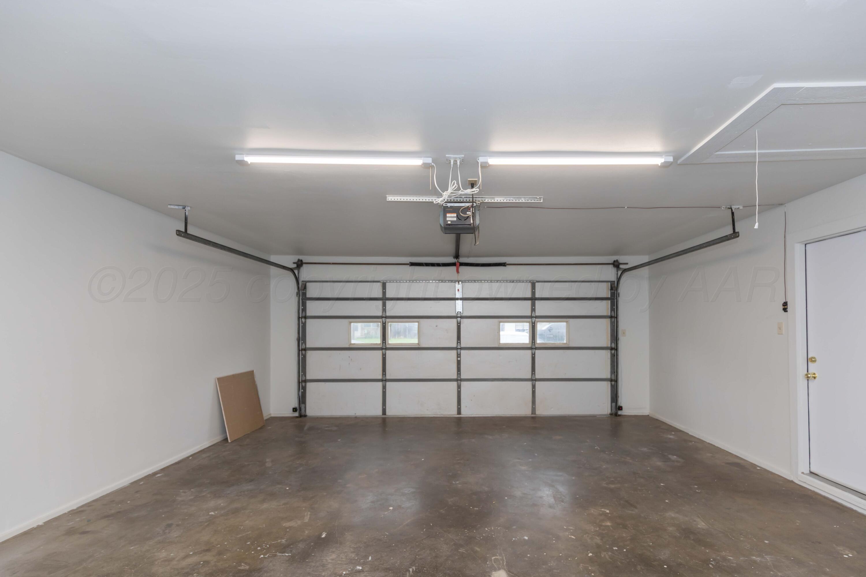4708 South Lamar Street Amarillo, TX 79110 - Photo 36 of 40 a view of a garage