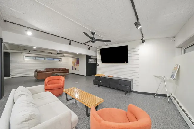 $1,750 | 4970 North Marine Drive, Unit 1129, Chicago, IL 60640