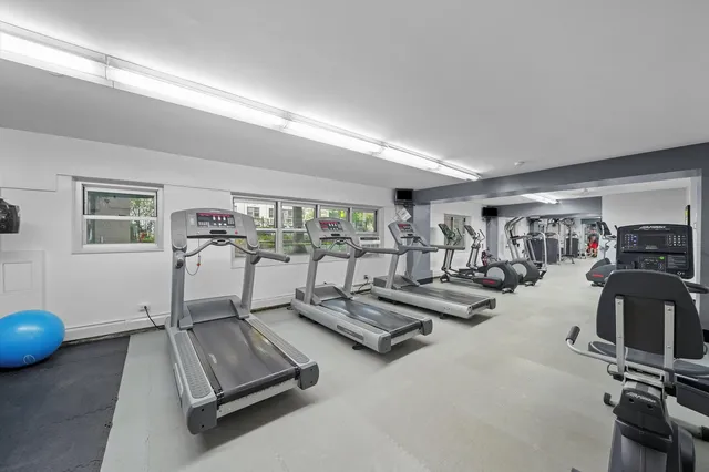 $1,750 | 4970 North Marine Drive, Unit 1129, Chicago, IL 60640