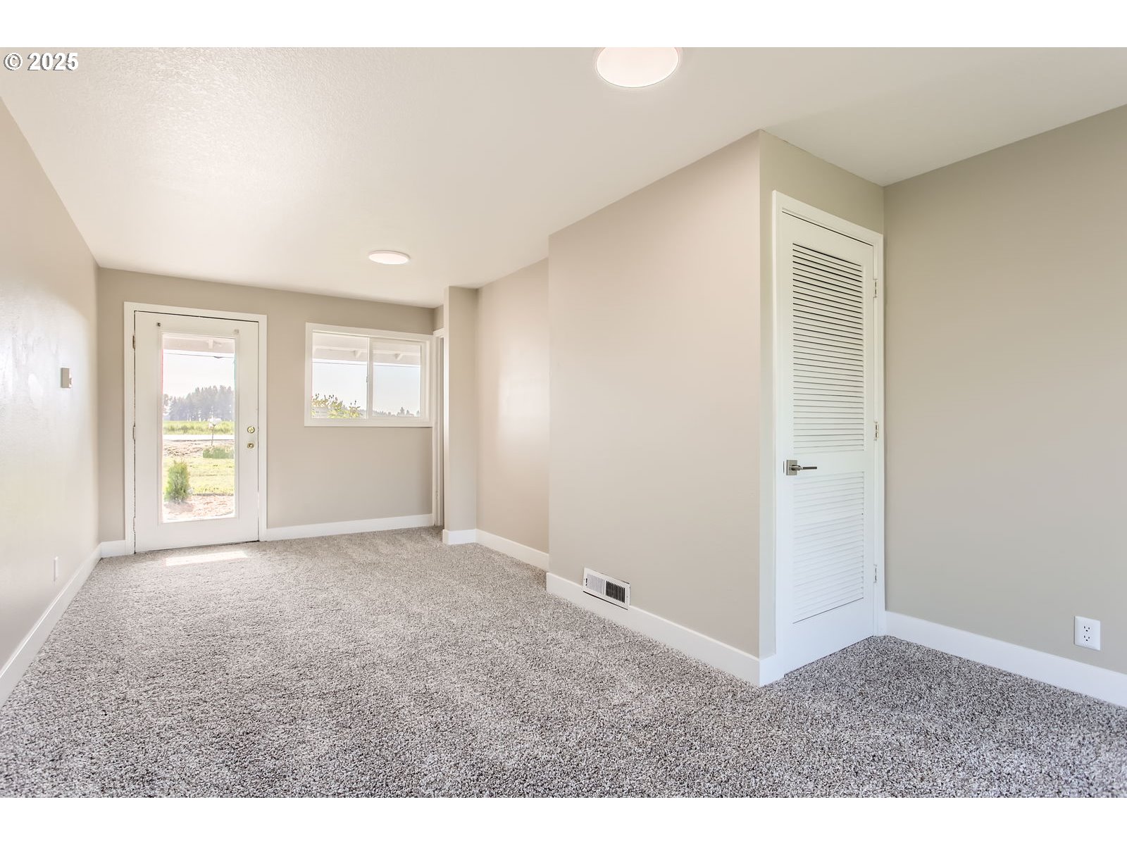 3131 Highway 47 Forest Grove, OR 97116 - Photo 21 of 30 an empty room with windows