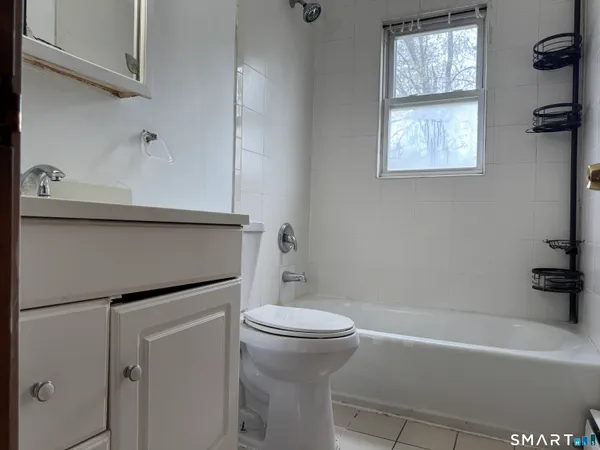 $2,100 | 58 Priscilla Lane, Stratford, CT 06615