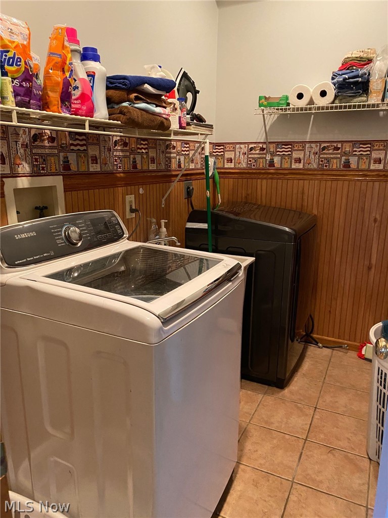 33793 Bainbridge Road North Ridgeville, OH 44039 - Photo 10 of 14 Laundry