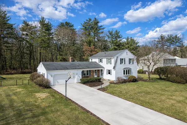 $599,900 | 141 Tanglewood Drive, East Longmeadow, MA 01028