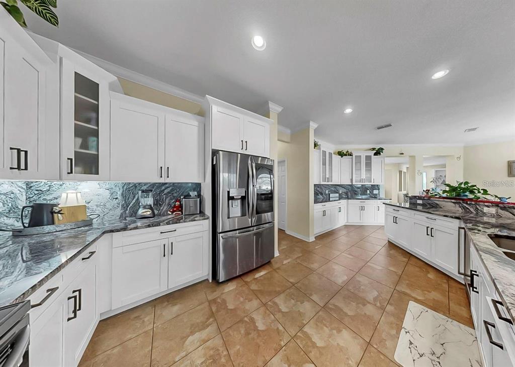 5457 Sandy Shell Drive Apollo Beach, FL 33572 - Photo 4 of 65