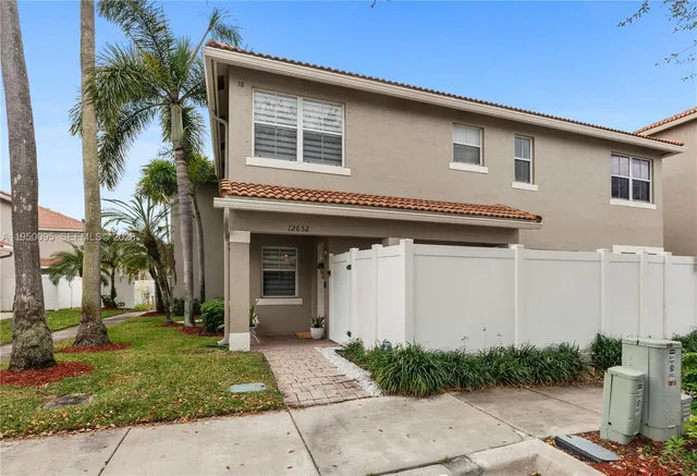 $369,000 | 12652 Southwest 54th Street, Miramar, FL 33027