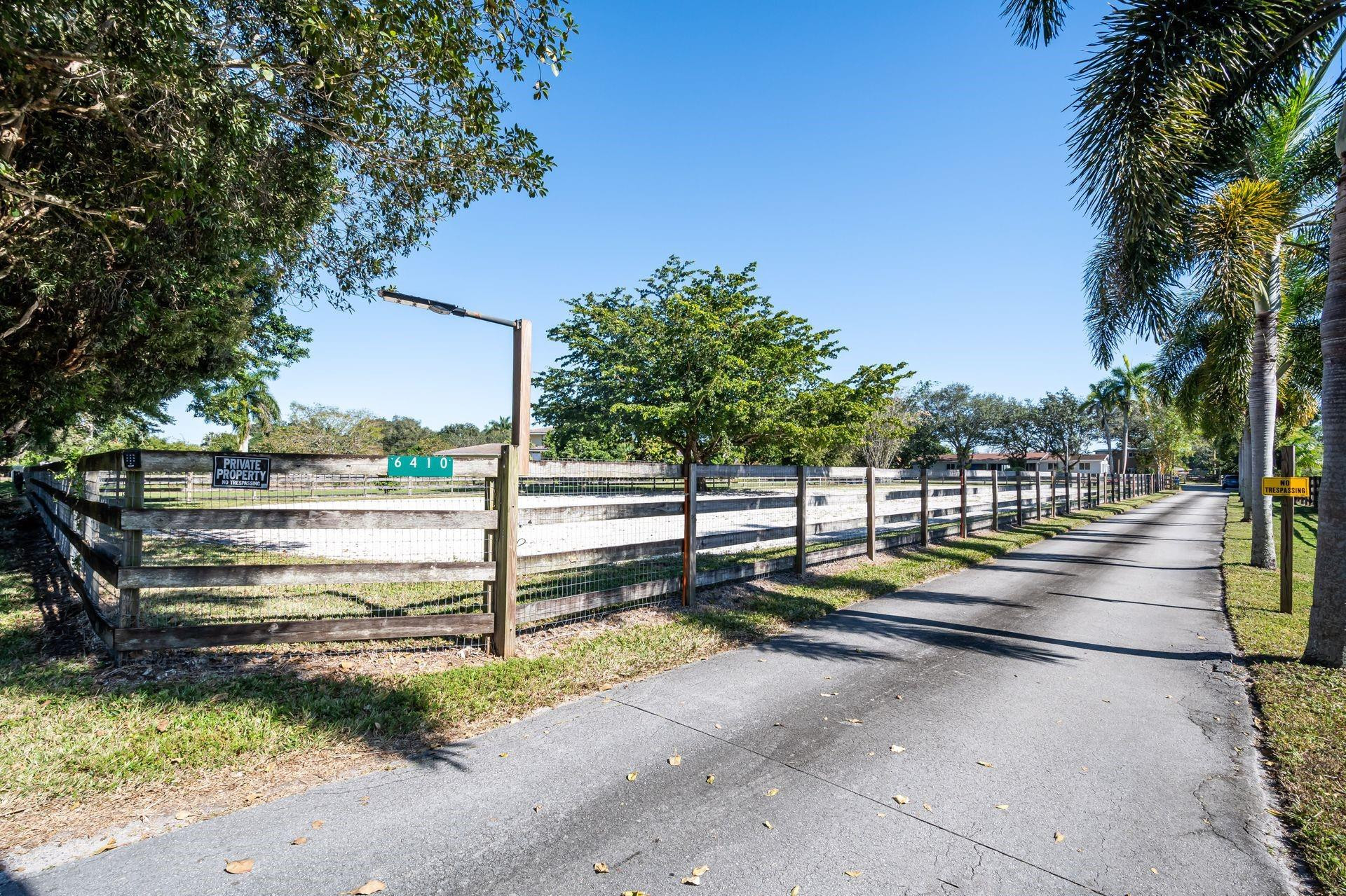 6410 Melaleuca Road Southwest Ranches, FL 33330 - Photo 29 of 47 Photo 29