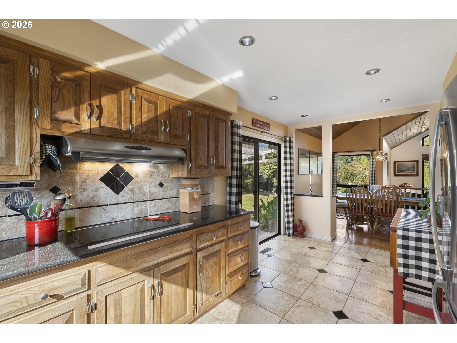 4515 Cordon Road Northeast Salem, OR 97305 - Photo 10 of 48 a kitchen with a refrigerator and table