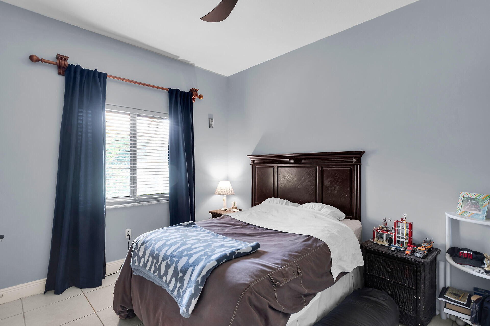 6 Fishermans Trail Key Largo, FL 33037 - Photo 21 of 41 a bedroom with a bed and a window