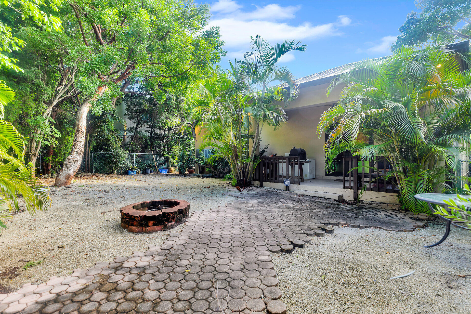 6 Fishermans Trail Key Largo, FL 33037 - Photo 30 of 41 a view of a backyard with swimming pool