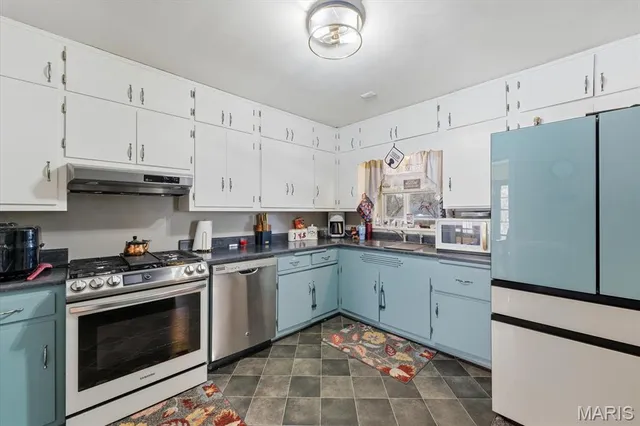 $235,000 | 1007 McPherson Avenue, Alton, IL 62002