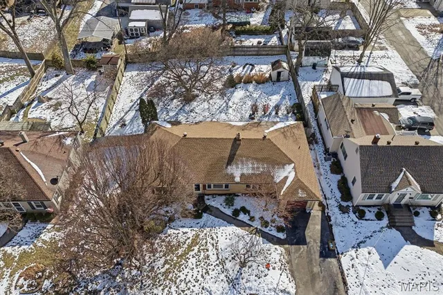 $235,000 | 1007 McPherson Avenue, Alton, IL 62002