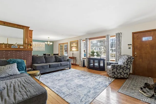 $235,000 | 1007 McPherson Avenue, Alton, IL 62002