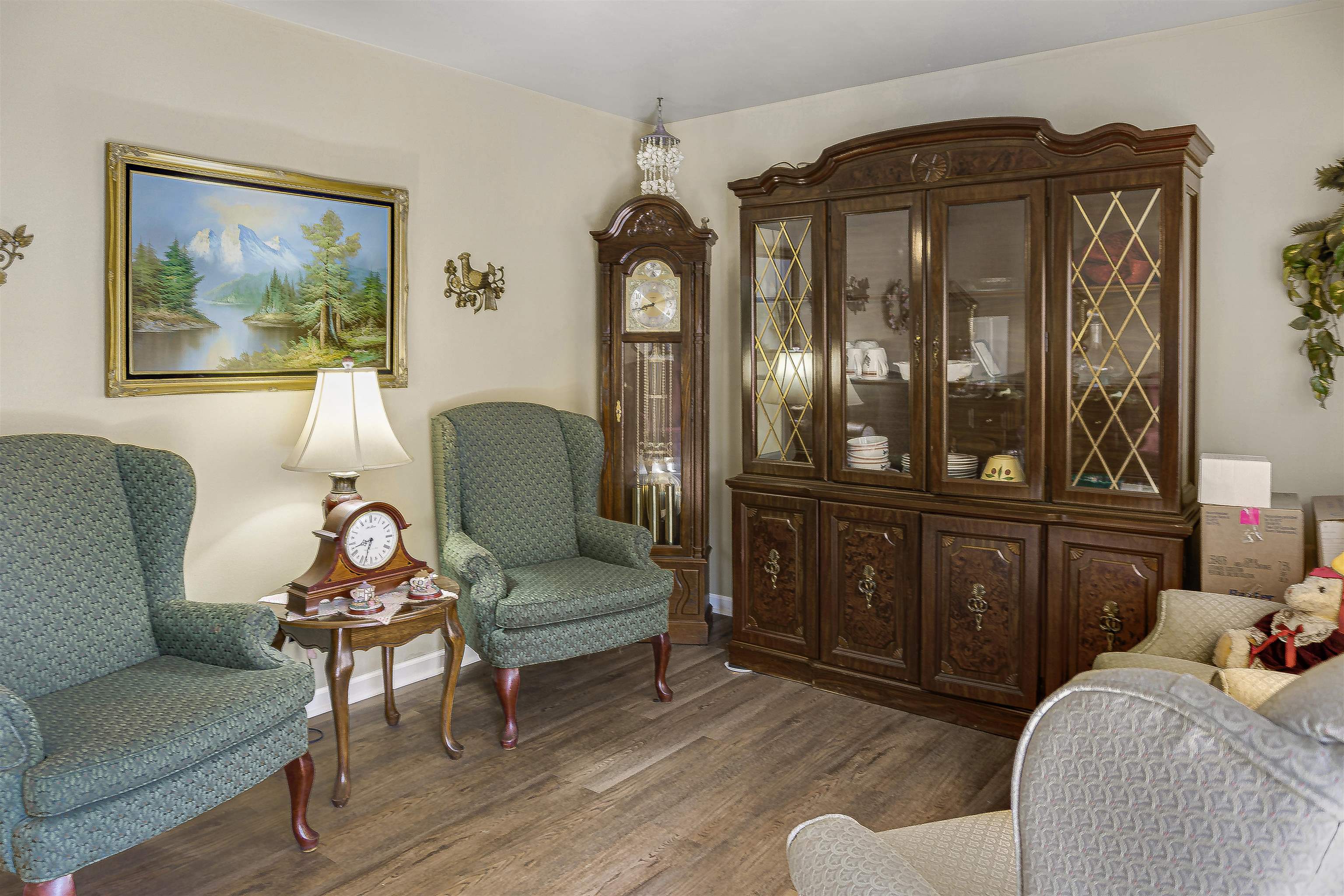 4508 Yale Road Memphis, TN 38128 - Photo 5 of 19 a living room with furniture and wooden floor