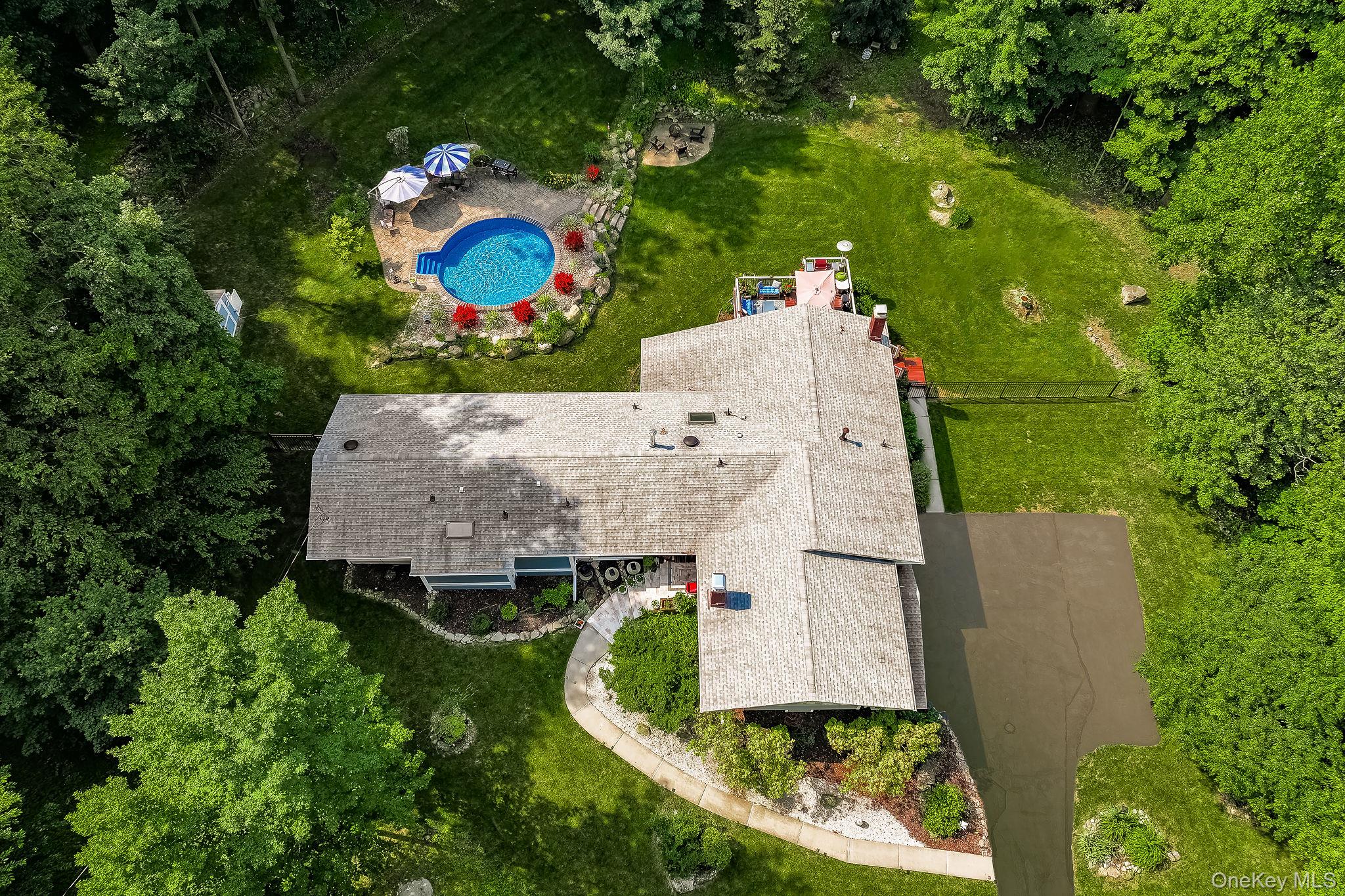 10 Longbow Road Suffern, NY 10901 - Photo 23 of 27