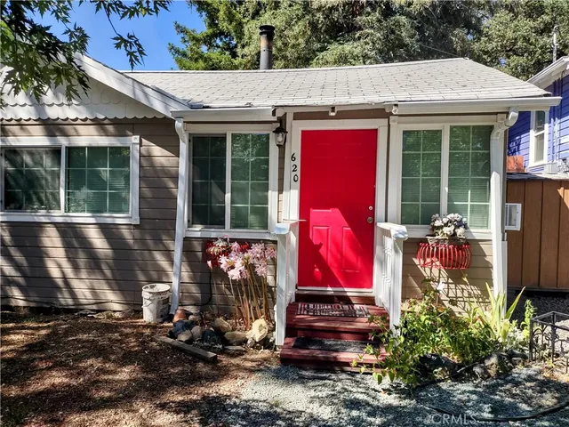 a view of an entryway with staircase