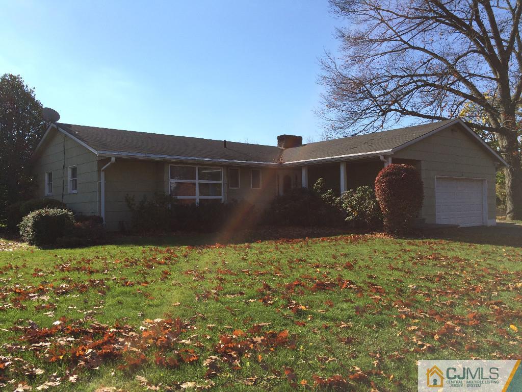 10 Carpender Road New Brunswick, NJ 08901 - Photo 25 of 25 a backyard of a house