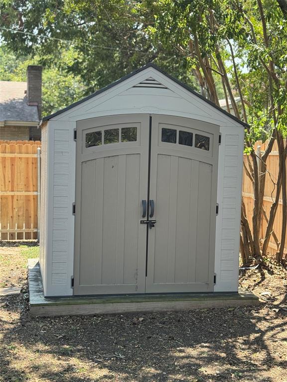 501 Cambridge Drive Richardson, TX 75080 - Photo 32 of 35 a front view of a house