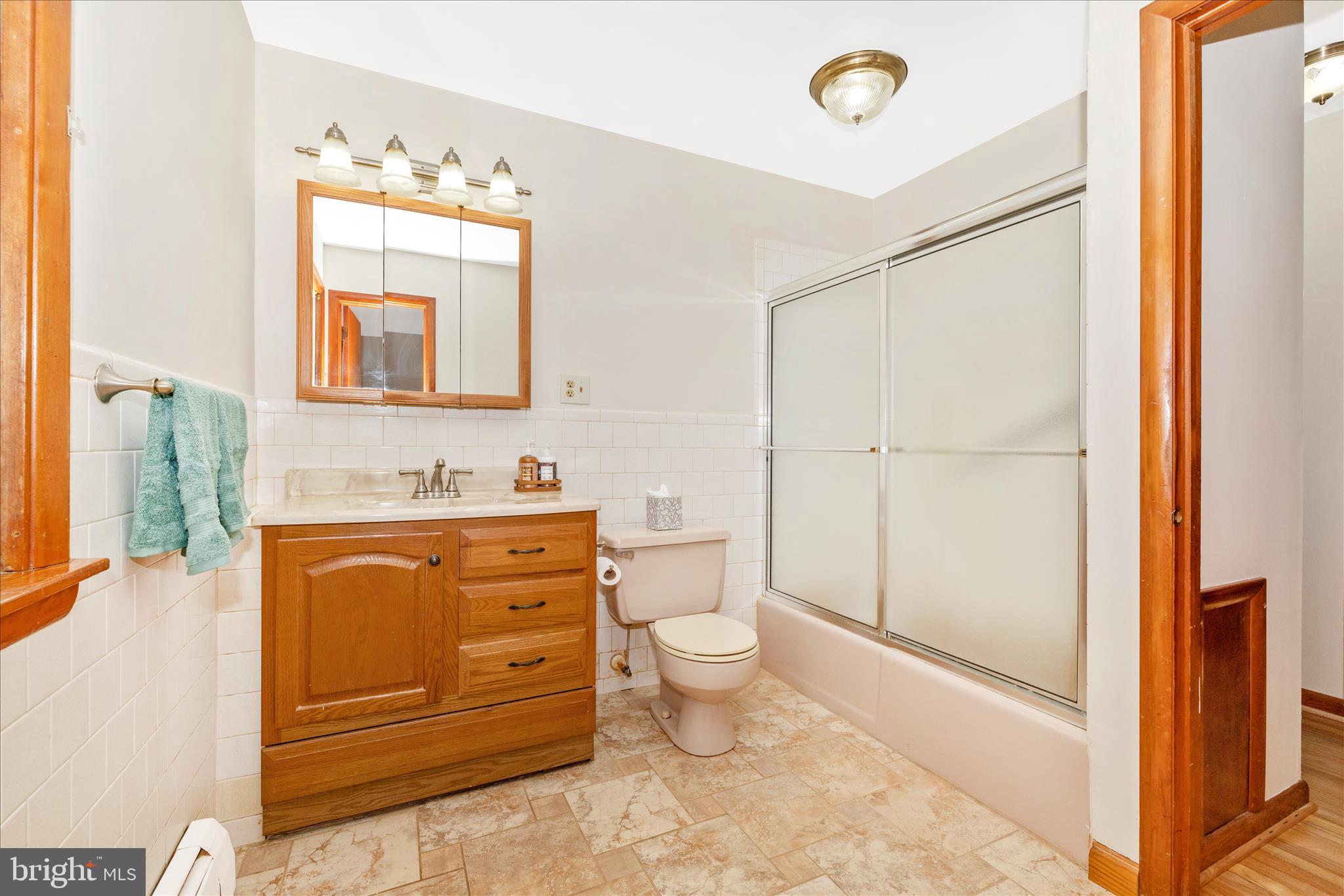 10223 Liberty Road Frederick, MD 21701 - Photo 22 of 51 Bathroom