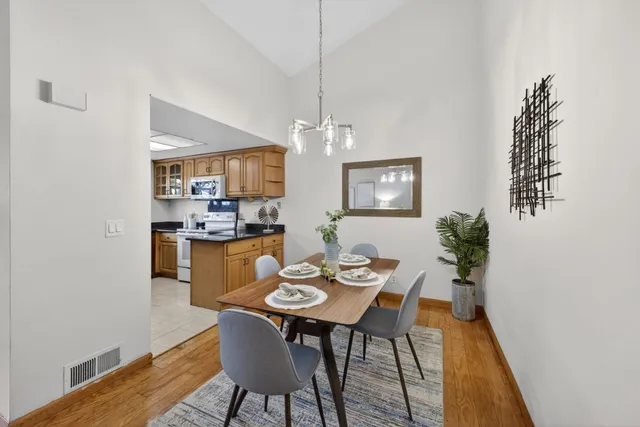 $1,098,000 | 20022 Northcrest Square, Cupertino, CA 95014