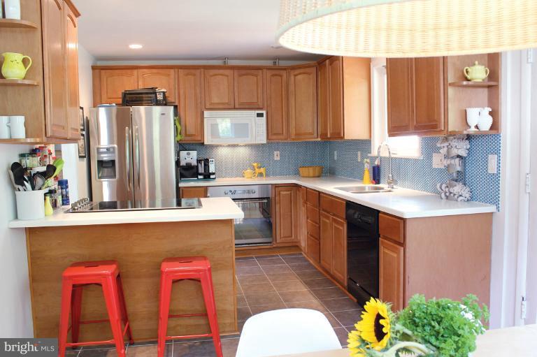 2210 Mark Court Silver Spring, MD 20910 - Photo 16 of 22 Kitchen