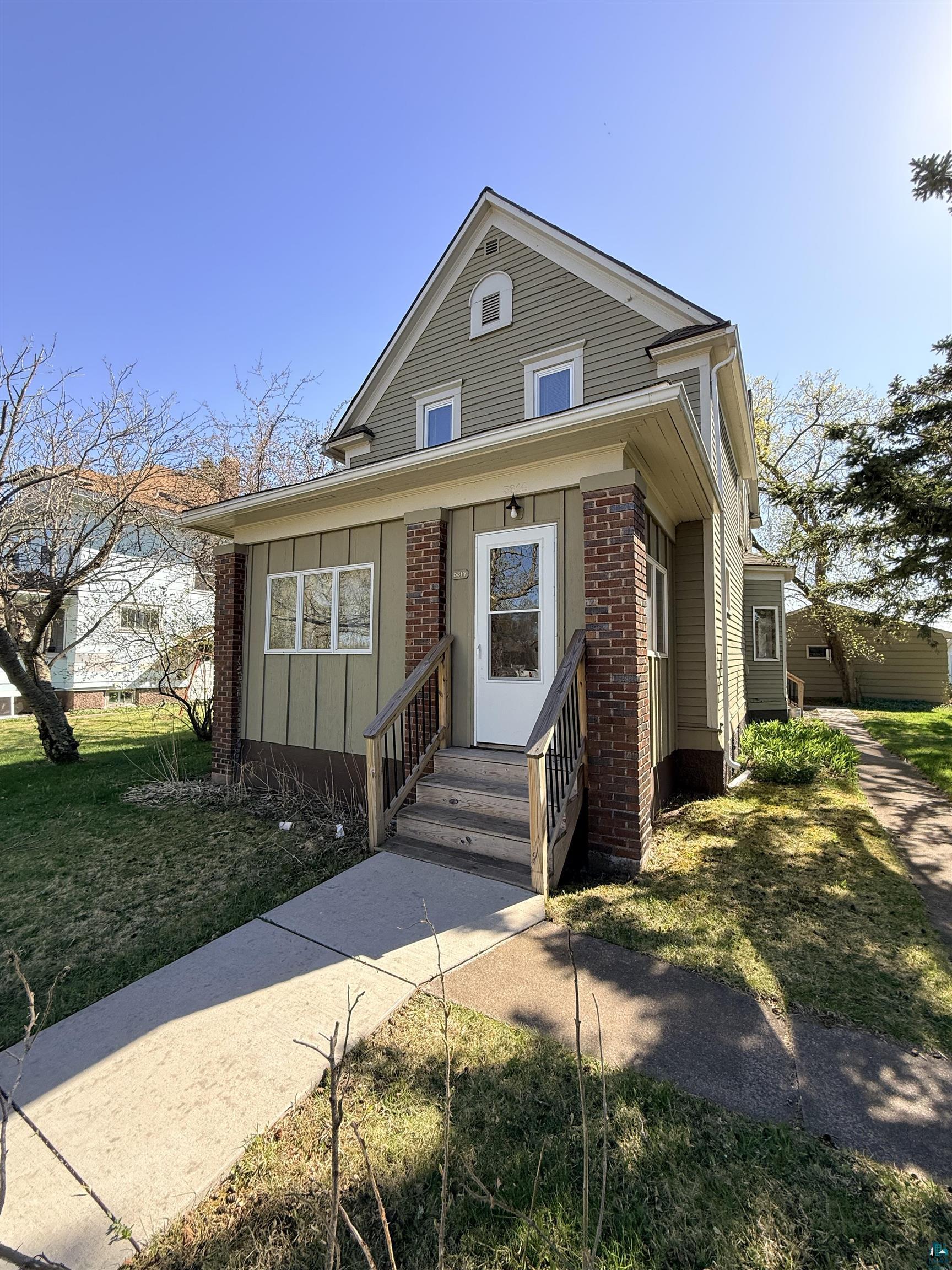 5314 East 3rd Street Superior, WI 54880 - Photo 1 of 54
