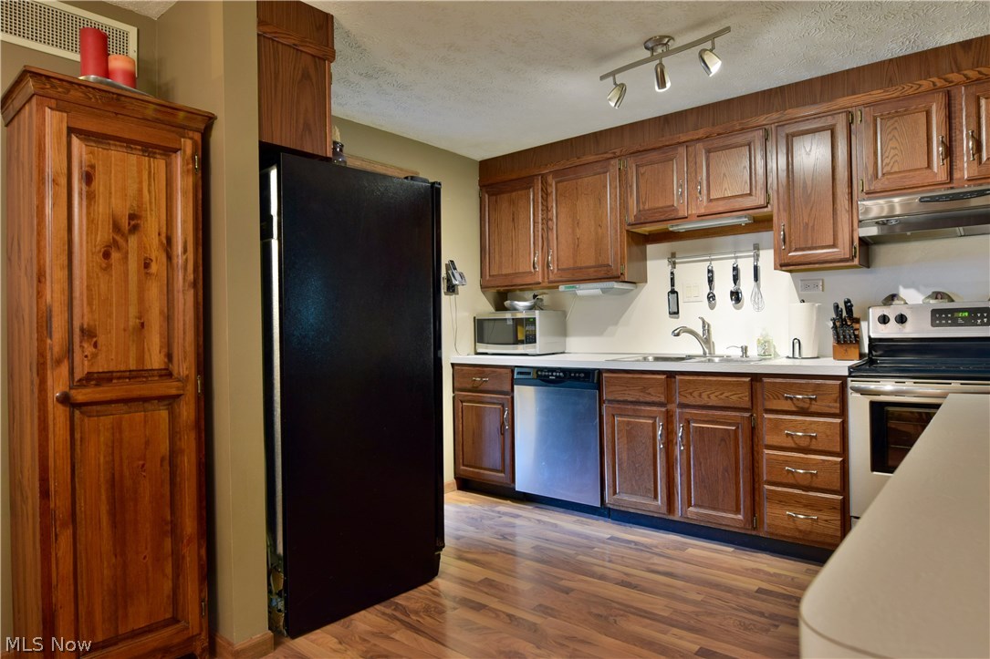 7739 Raglan Drive Northeast Warren, OH 44484 - Photo 9 of 35 Gallery Image 9