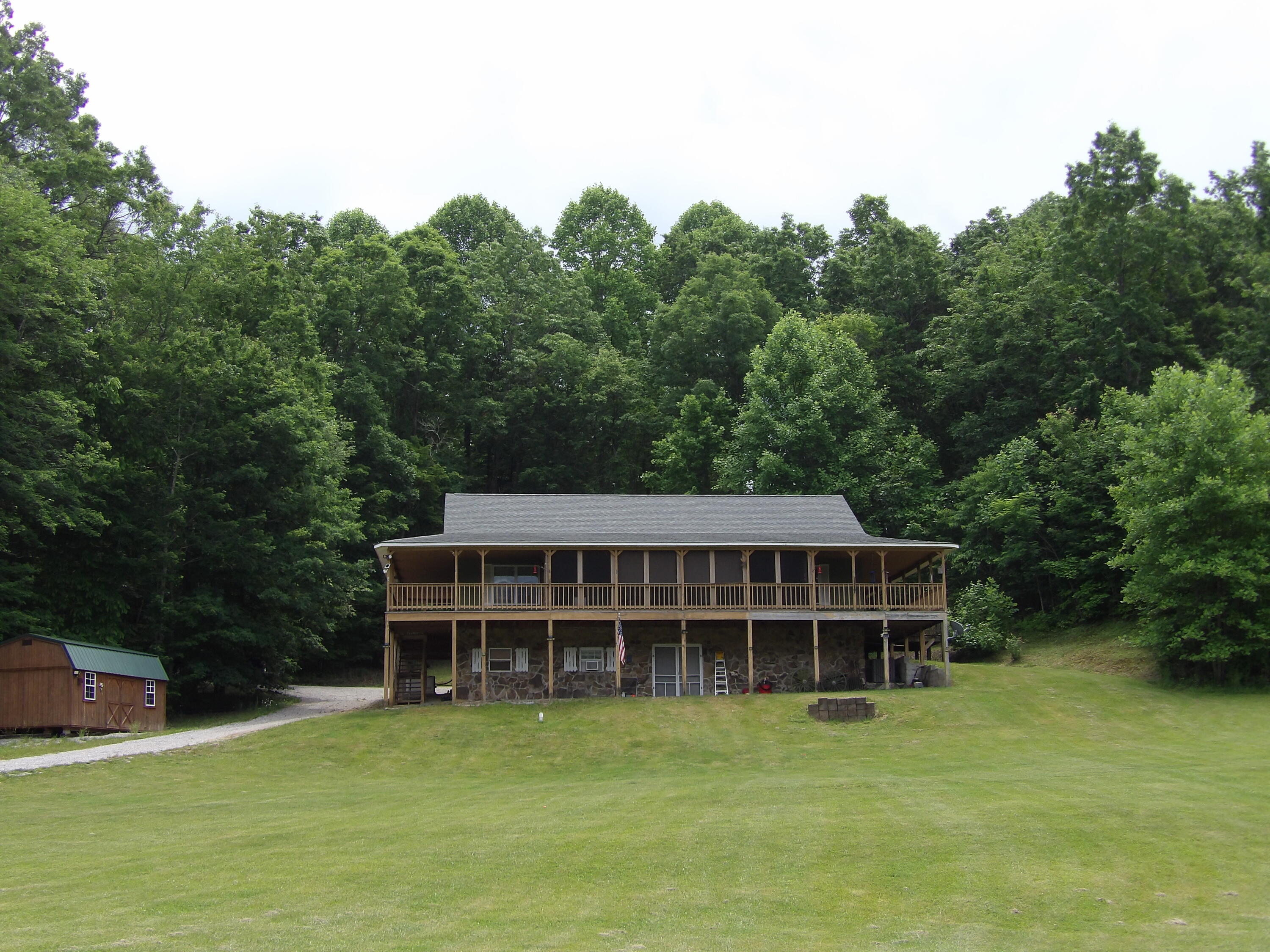 716 Fernhill Road Pikeville, TN 37367 - Photo 2 of 55 100_2544