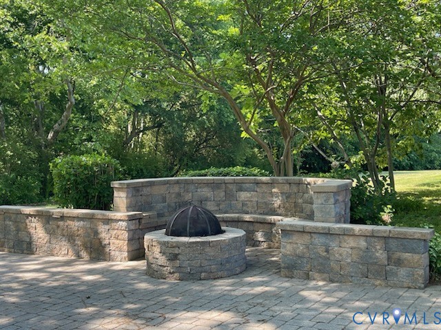 2872 East Point Drive Chesapeake, VA 23321 - Photo 5 of 13 fire pit