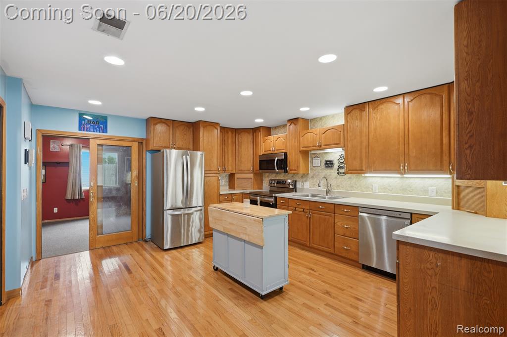 3604 Minton Road Lake Orion, MI 48359 - Photo 12 of 54