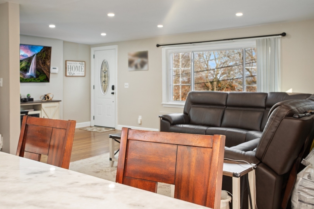 6 Rawding Road Peabody, MA 01960 - Photo 10 of 41 Gallery Image 10
