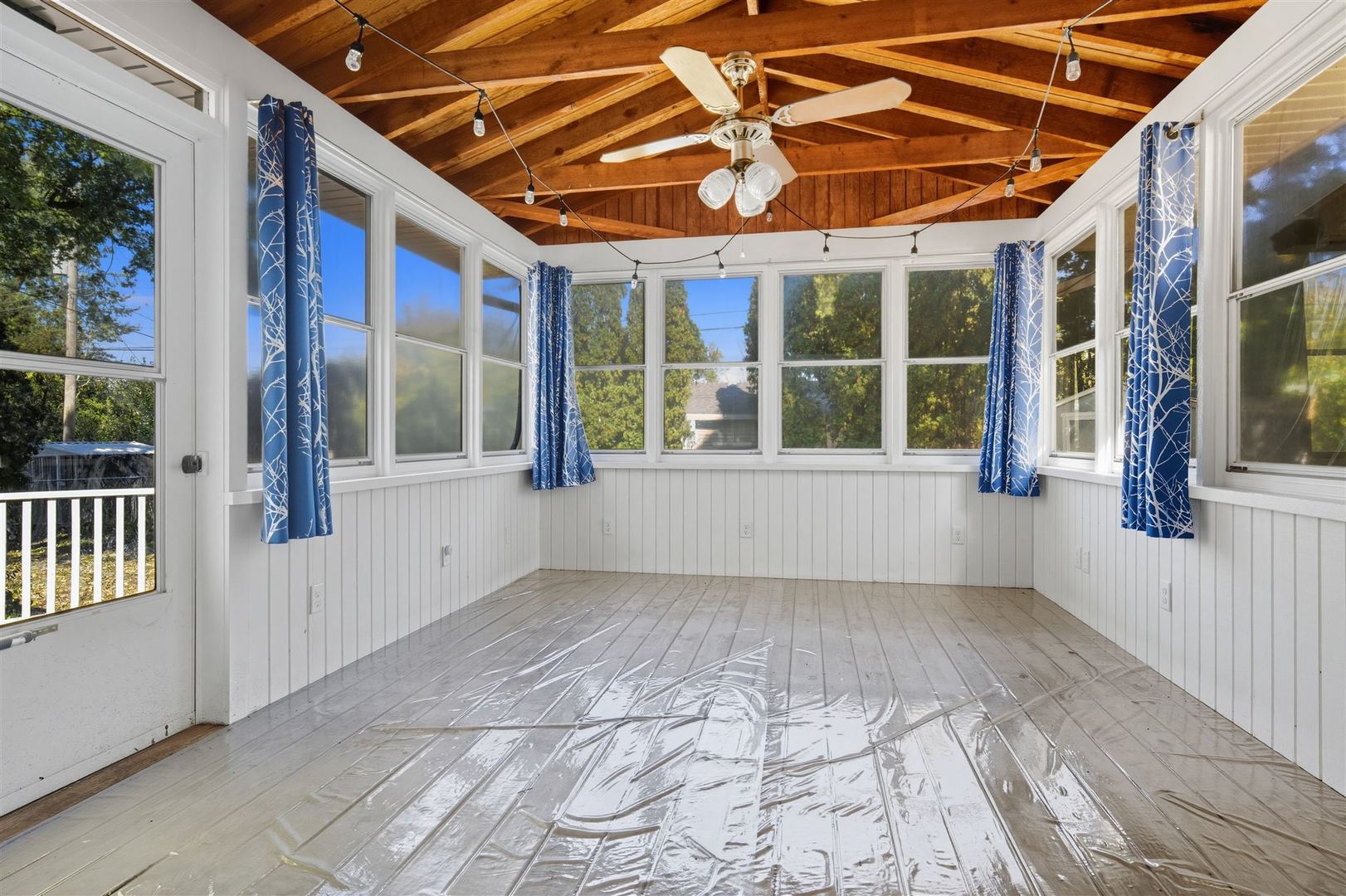 402 Bradley Lane Normal, IL 61761 - Photo 16 of 24 a view of an empty room with a window