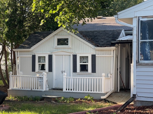 402 Bradley Lane Normal, IL 61761 - Photo 4 of 24 a front view of a house with a yard