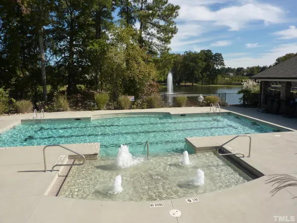 $2,095 | 2404 Swans Rest Way, Raleigh, NC 27606