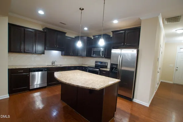 $2,095 | 2404 Swans Rest Way, Raleigh, NC 27606