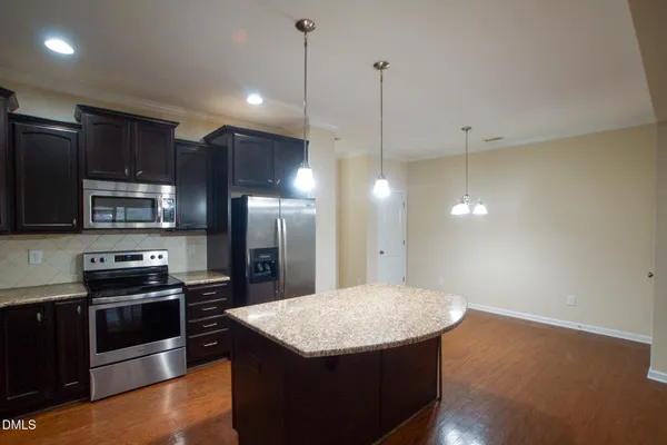 $2,095 | 2404 Swans Rest Way, Raleigh, NC 27606