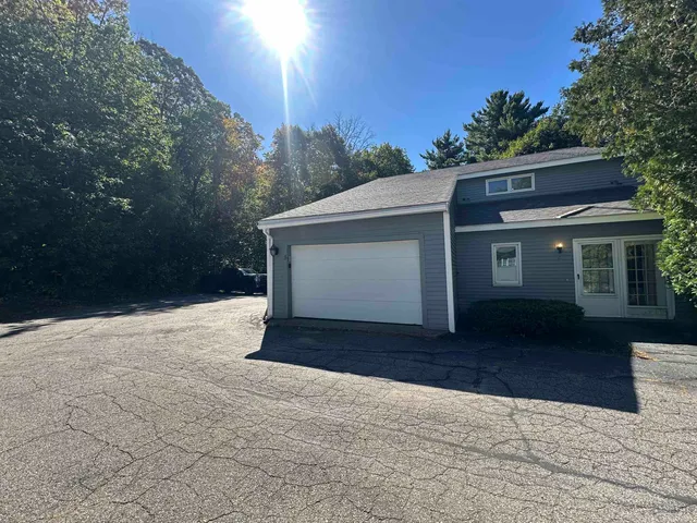 $2,250 | 75 Stark Street, Unit 5, Laconia, NH 03246