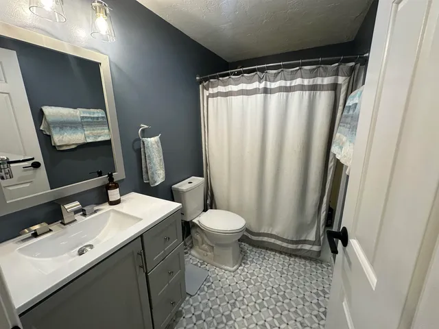 $2,250 | 75 Stark Street, Unit 5, Laconia, NH 03246