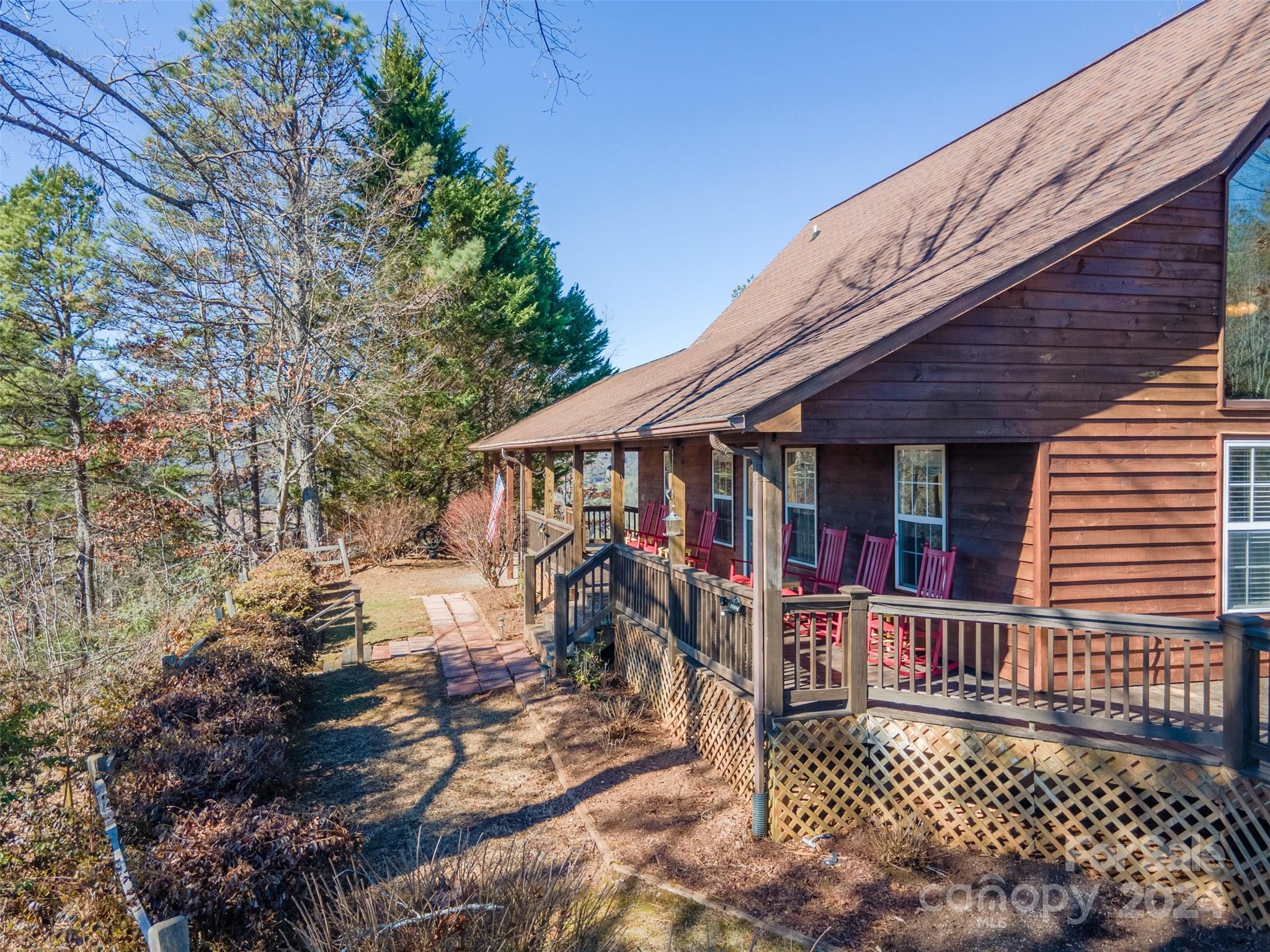 670 Tahlfield Road Sylva, NC 28779 - Photo 36 of 48 Gallery Image 36
