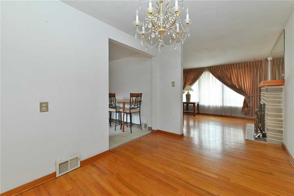 577 Grove Road Verona, PA 15147 - Photo 12 of 22 Gallery Image 12