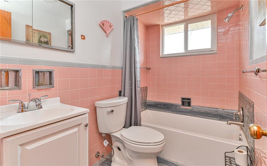 577 Grove Road Verona, PA 15147 - Photo 17 of 22 Gallery Image 17