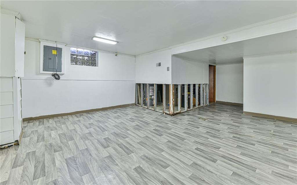 577 Grove Road Verona, PA 15147 - Photo 19 of 22 Gallery Image 19
