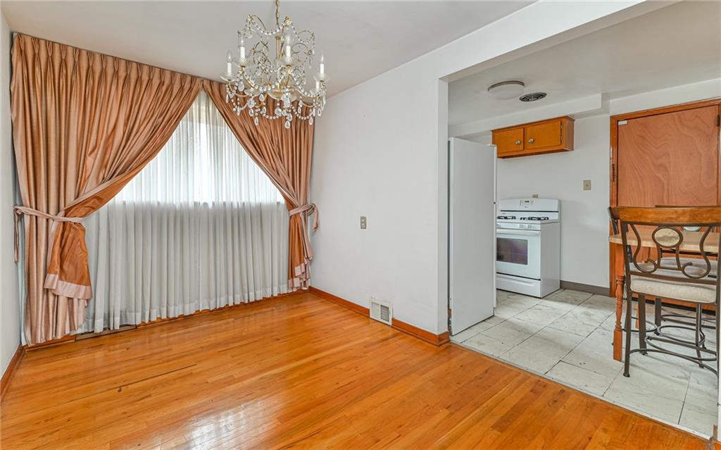 577 Grove Road Verona, PA 15147 - Photo 9 of 22 Gallery Image 9