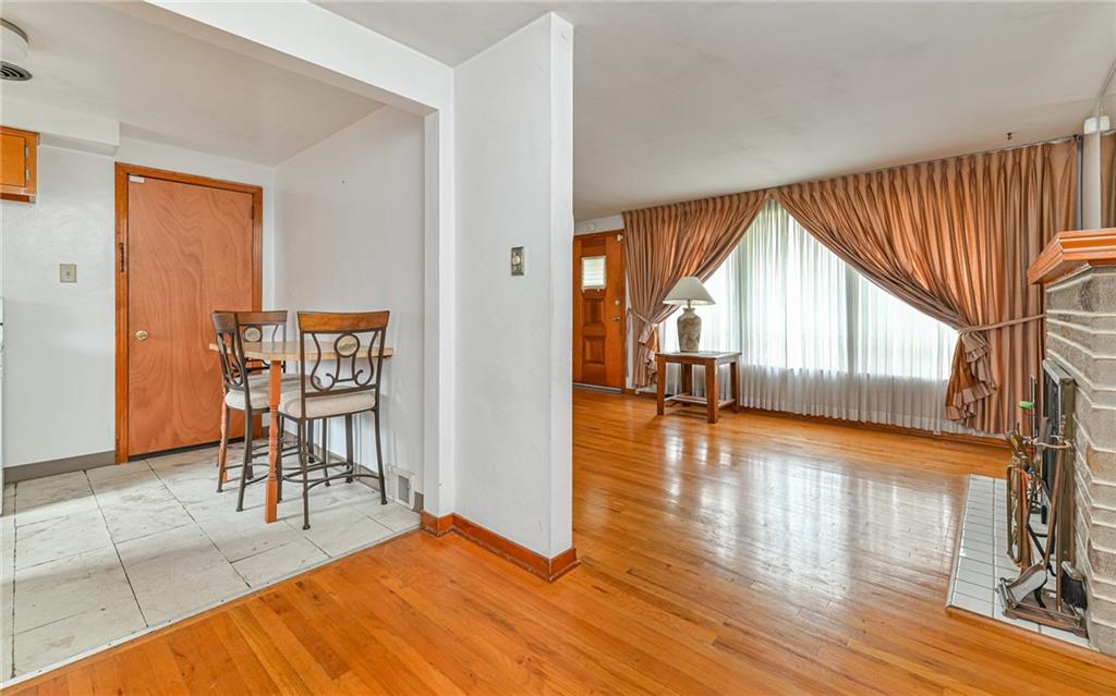 577 Grove Road Verona, PA 15147 - Photo 10 of 22 Gallery Image 10