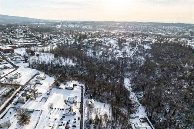 $120,000 | 173 Wilbur Avenue, Uniontown, PA 15401