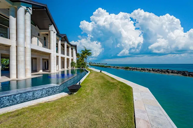 $14,500,000 | 201 West Seaview Drive, Marathon, FL 33050