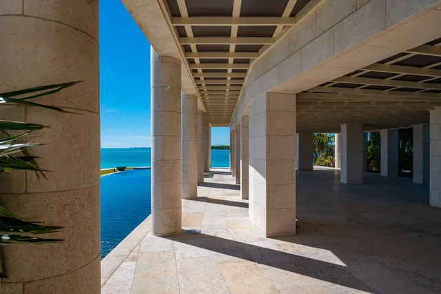 $14,500,000 | 201 West Seaview Drive, Marathon, FL 33050